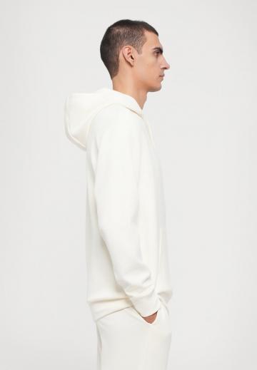 Спортивная толстовка