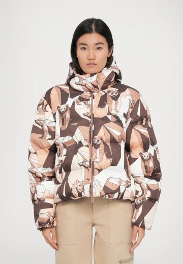 Спортивная куртка