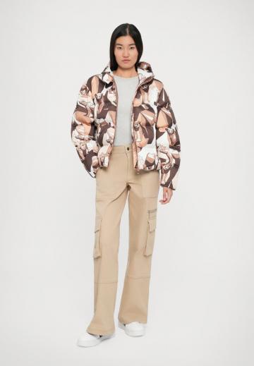 Спортивная куртка