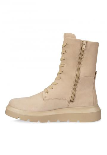 Ботинки на шнуровке