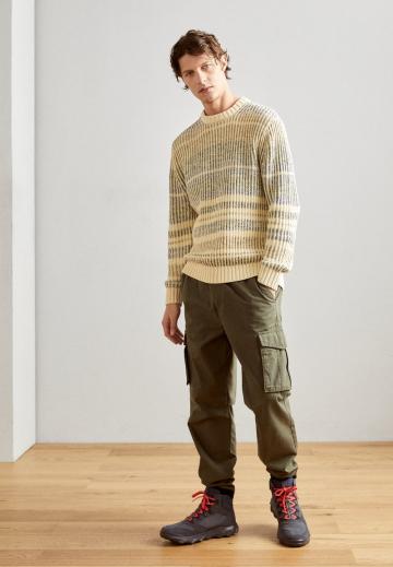 Ботинки на шнуровке