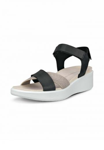 Босоножки на танкетке