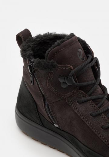 Ботинки на шнуровке