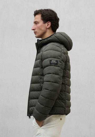 Зимняя куртка