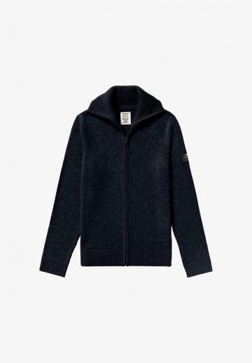 Вязаная кофта