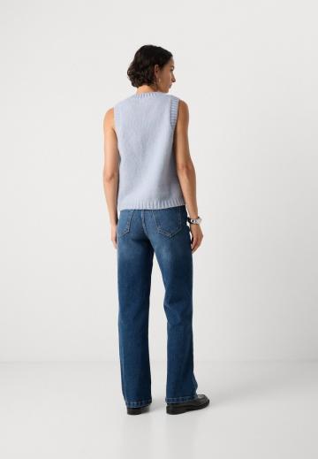 Пуловер без рукавов