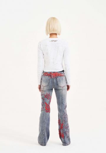 Клешеные джинсы