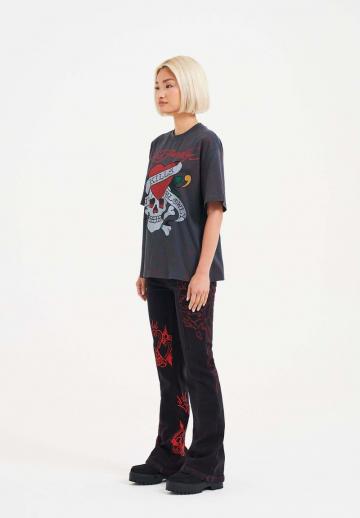 Клешеные джинсы