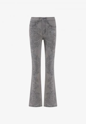 Клешеные брюки