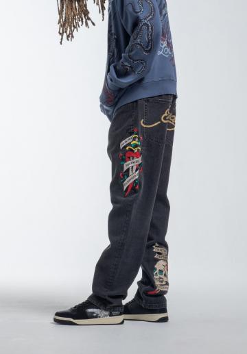 Прямые джинсы