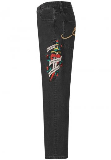 Прямые джинсы