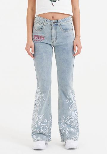 Клешеные брюки