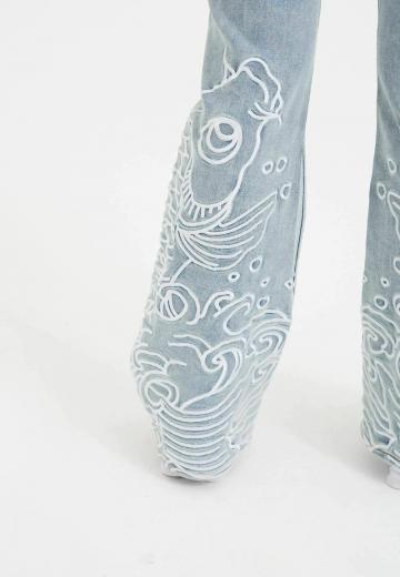 Клешеные брюки