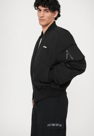 Брюки с накладными карманами