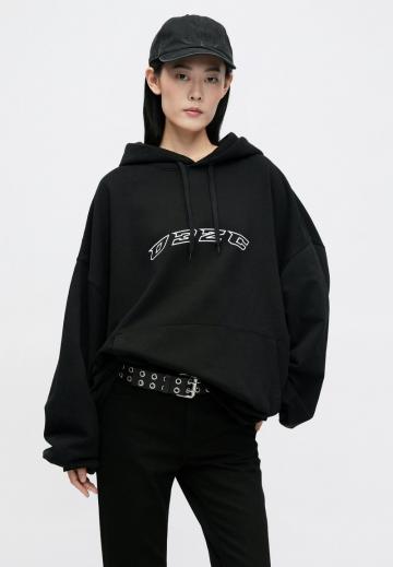 Пуловер с капюшоном