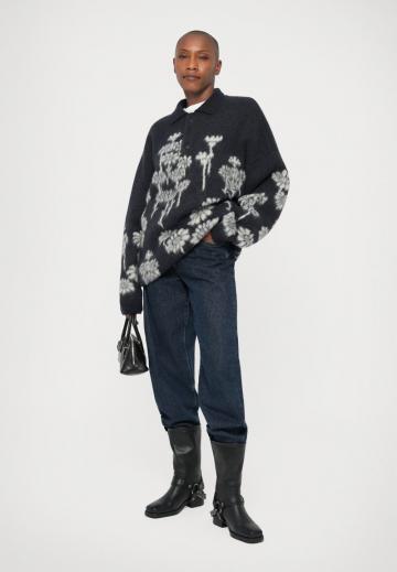 Длинный пуловер