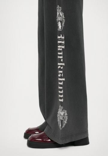 Спортивные штаны