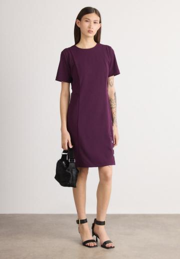 Платье футляр