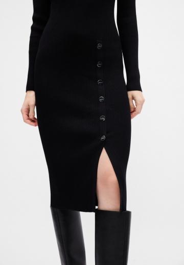 Вязаное платье