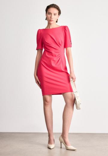 Платье футляр