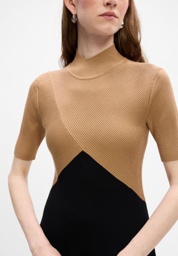 Вязаное платье