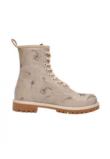 Ботинки на шнуровке