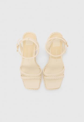 Гандбольные кроссовки