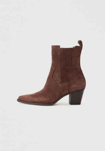 Ковбойские сапожки