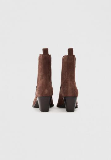 Ковбойские сапожки