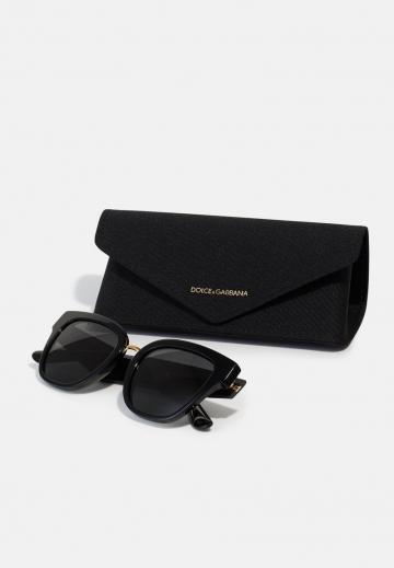 Солнечные очки