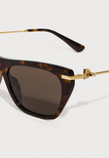 Солнечные очки