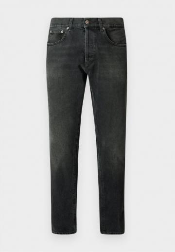 Узкие джинсы