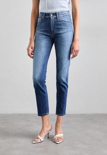 Короткие джинсы