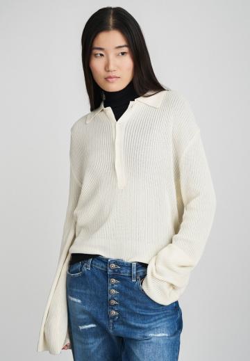 Короткие джинсы