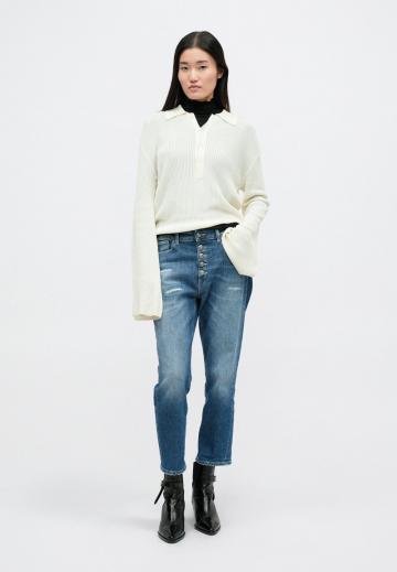 Короткие джинсы