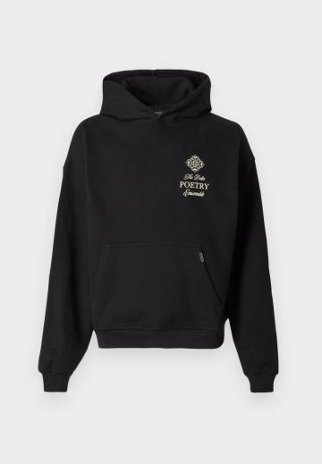 Пуловер с капюшоном