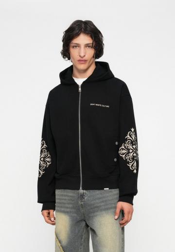 Пуловер с капюшоном