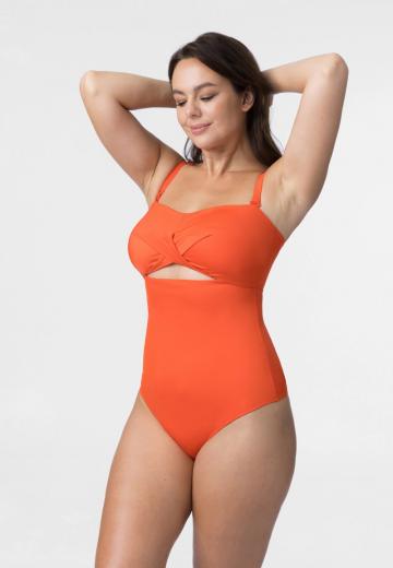 Слитный купальник