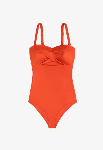 Слитный купальник