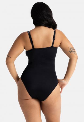 Слитный купальник