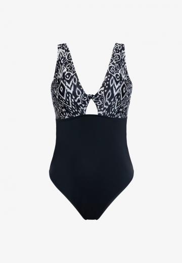 Слитный купальник