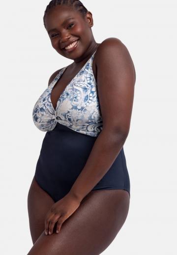 Слитный купальник