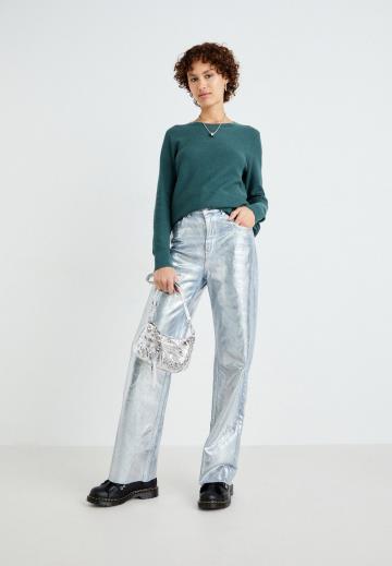 Ботинки на шнуровке