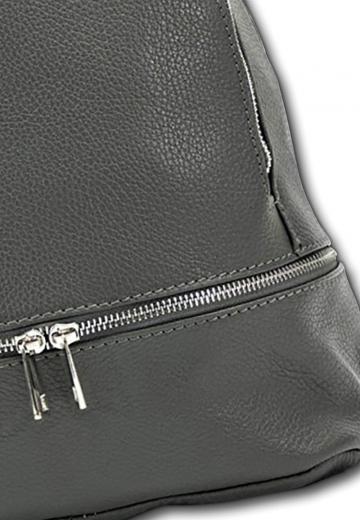 Кожаный рюкзак