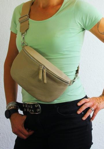 Сумка на пояс
