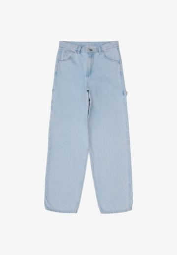 Прямые джинсы