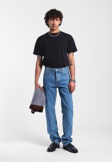 Прямые джинсы