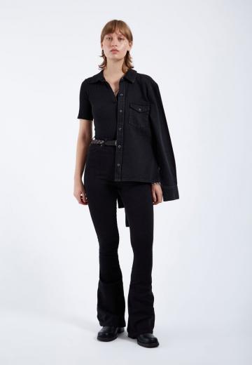 Клешеные джинсы