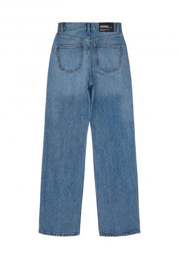 Прямые джинсы