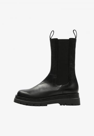 Сапоги на платформе